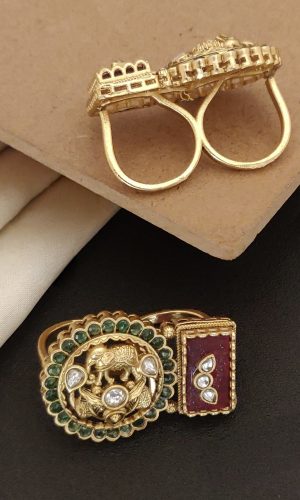 Antique 2-Finger Ring in High Quality Brass