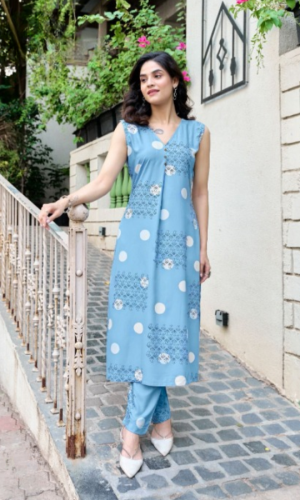 Subtle Sky with Twist