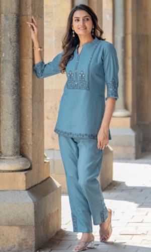 Textured Viscose Slub With Intricate Handwork
Small Fit