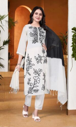 Embroidered Mull Chanderi Set With Banarasi Shawl