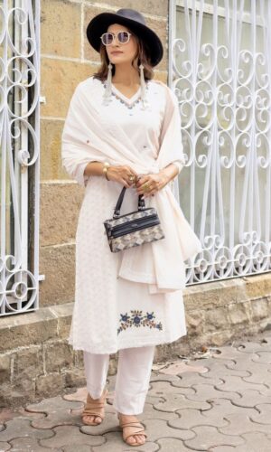 Shifli Cotton Set With Matching Thread-Work Shawl